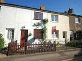 2 bedroom Terraced t...